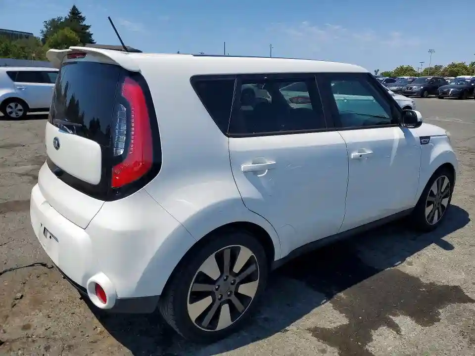 KNDJX3A59F7798946 2015 KIA SOUL-2