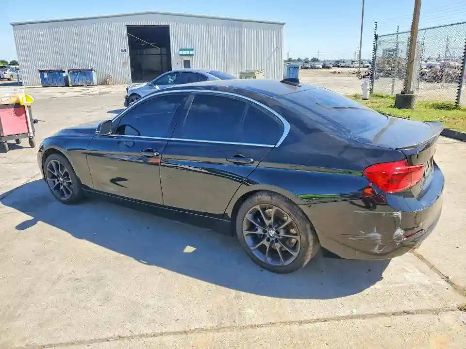 WBA8B9C57JEE81586 2018 BMW 3 SERIES-1