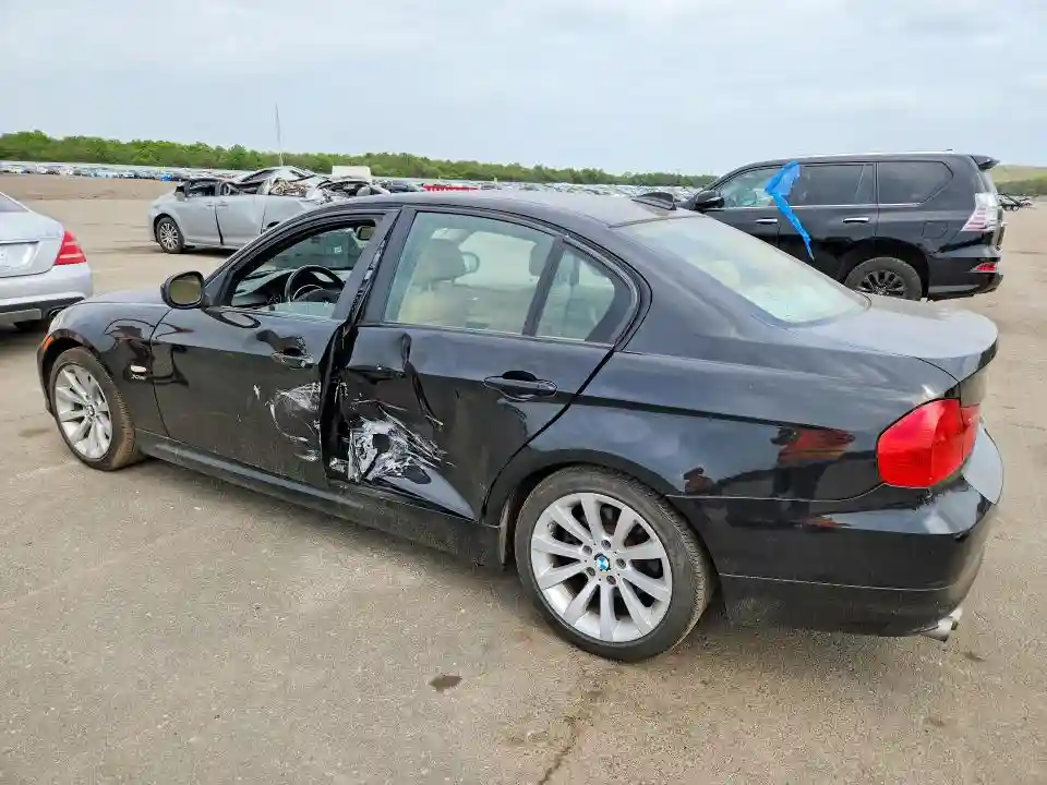WBAPK5G56BNN24943 2011 BMW 3 SERIES-1