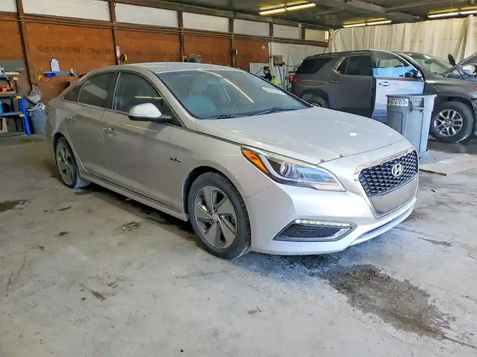 KMHE34L19GA017307 2016 HYUNDAI SONATA-3