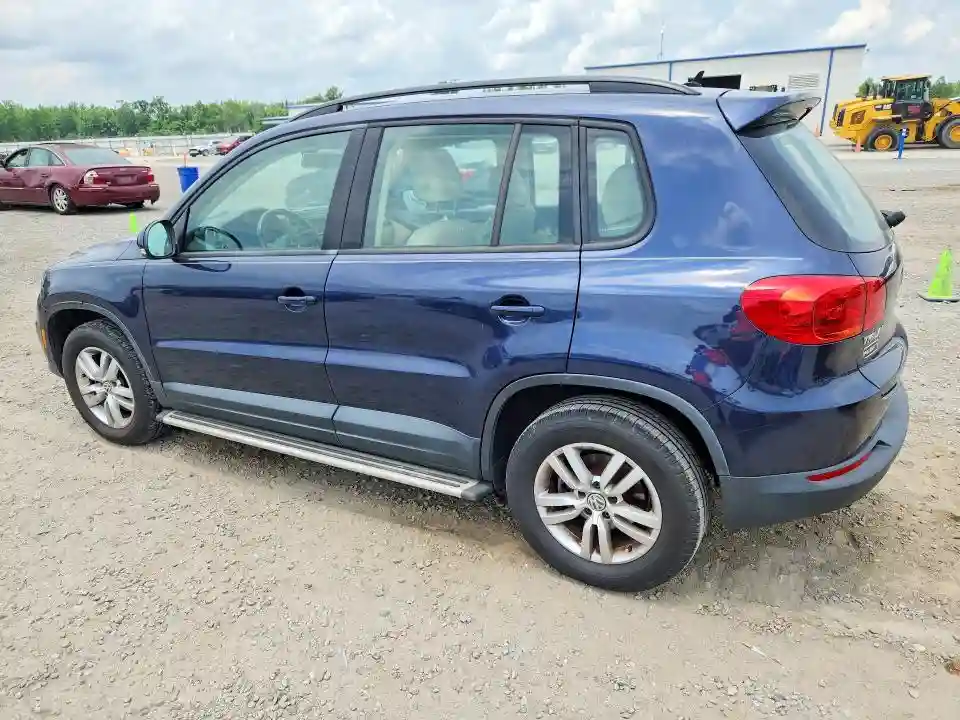 WVGAV7AX3GW600699 2016 VOLKSWAGEN TIGUAN-1