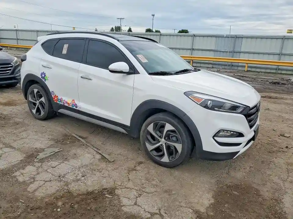 KM8J33A2XJU802493 2018 HYUNDAI TUCSON-3
