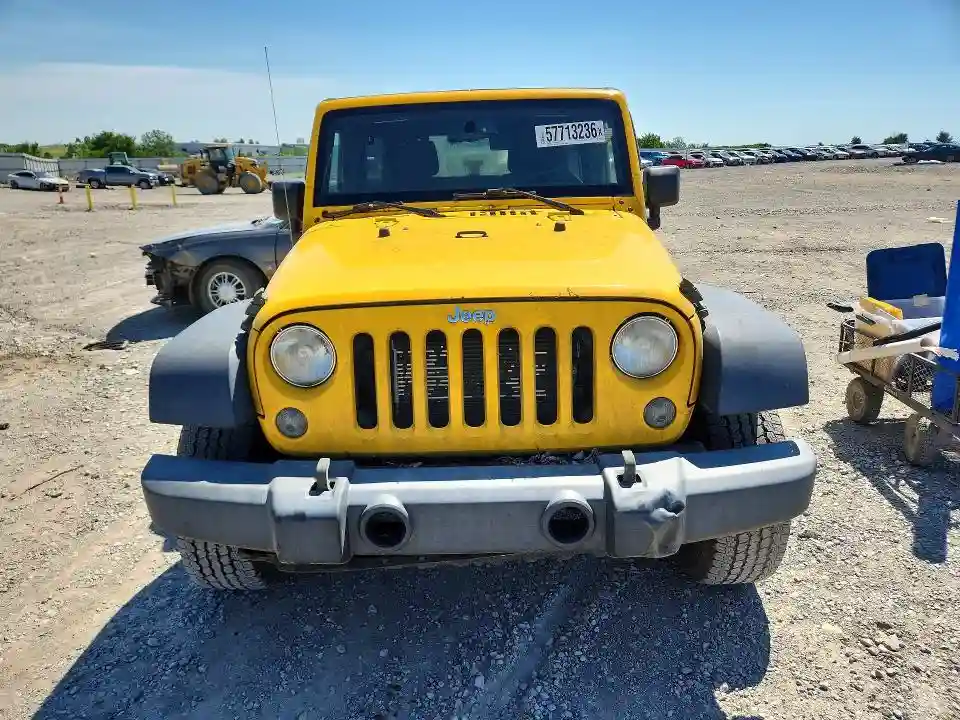 1C4BJWDGXFL679329 2015 JEEP WRANGLER-4