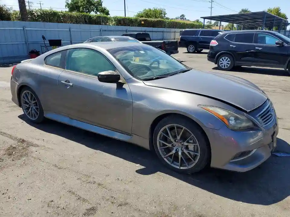 JN1CV6EK2BM214465 2011 INFINITI G37-3