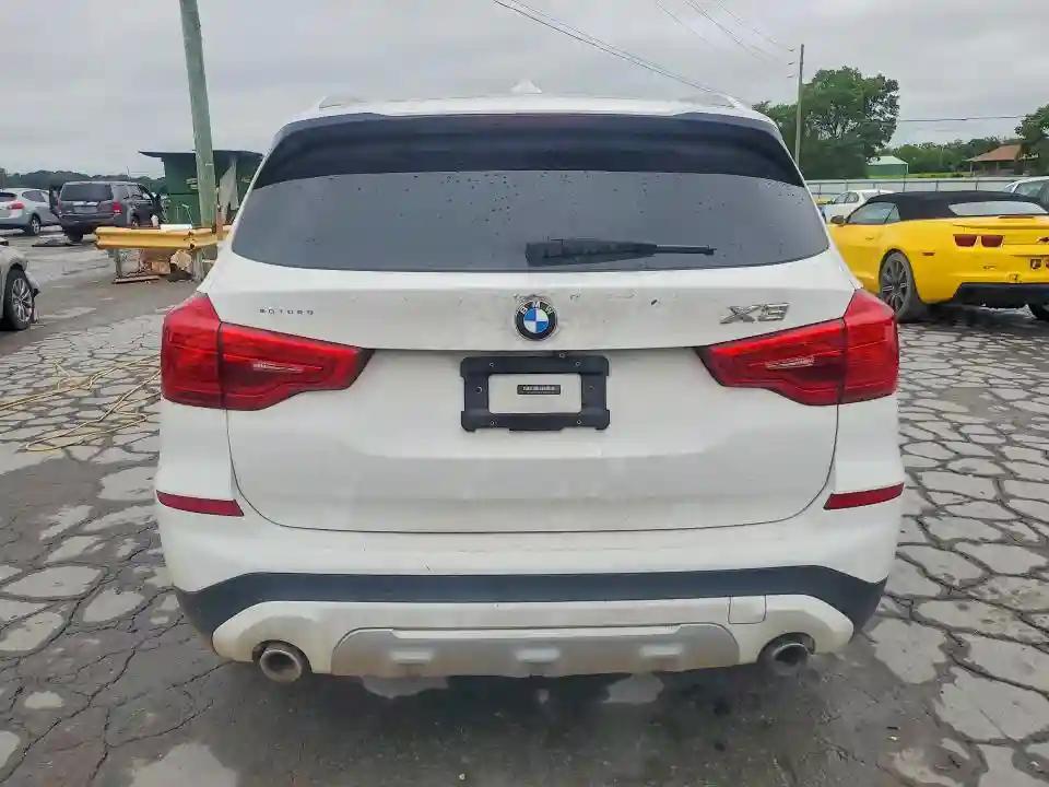 5UXTR9C50JLD62250 2018 BMW X3-5