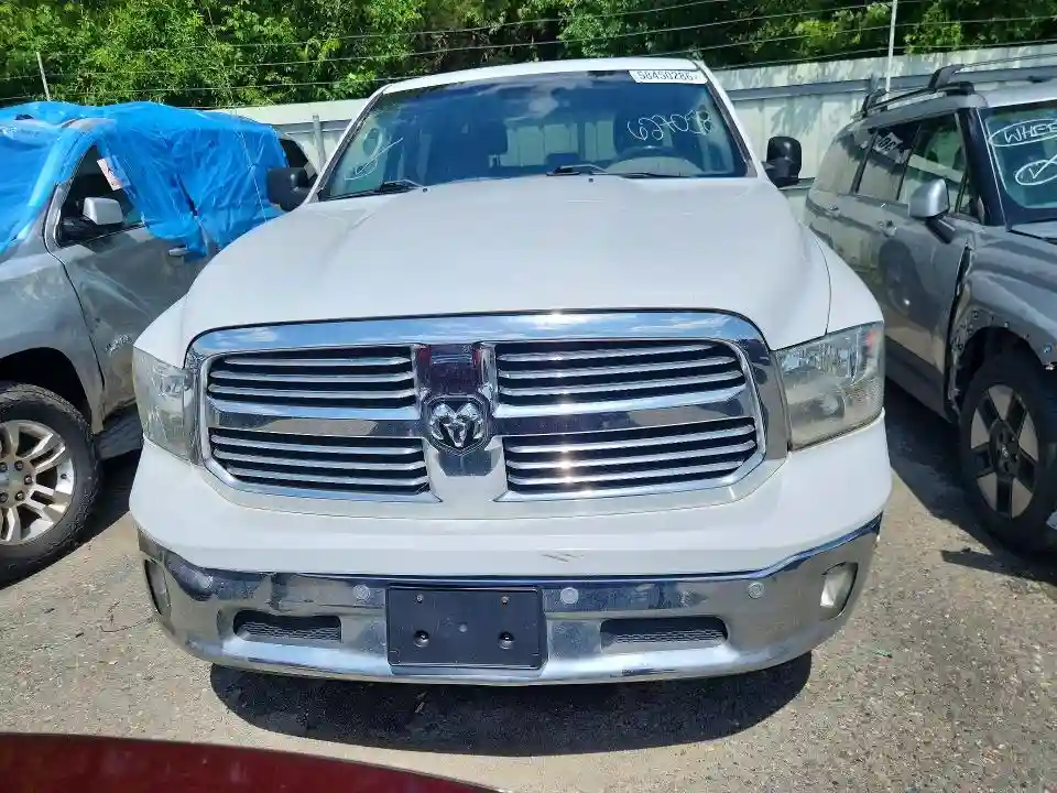 1C6RR6LT2KS627058 2019 RAM 1500-4