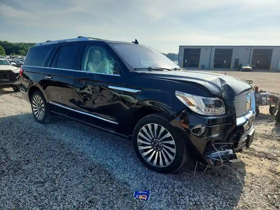 5LMJJ3LT5KEL20261 2019 LINCOLN NAVIGATOR-3