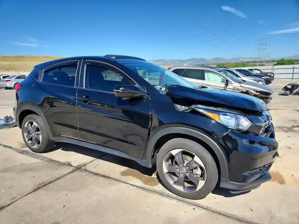 3CZRU6H59JG711007 2018 HONDA HR-V-3
