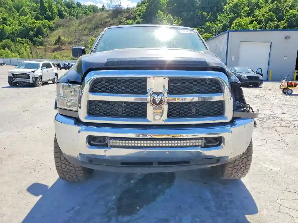 3C6UR5DL7HG531462 2017 RAM 2500-4