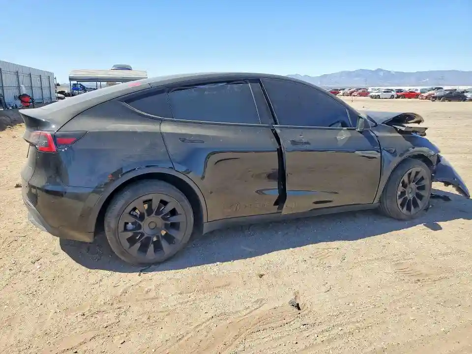 5YJYGDEE4MF285416 2021 TESLA MODEL Y-2