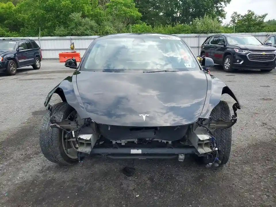 5YJ3E1EA4NF289558 2022 TESLA MODEL 3-4