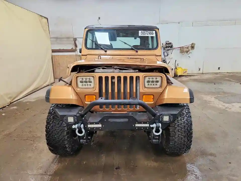 2BCCV8138HB524692 1987 JEEP WRANGLER-4