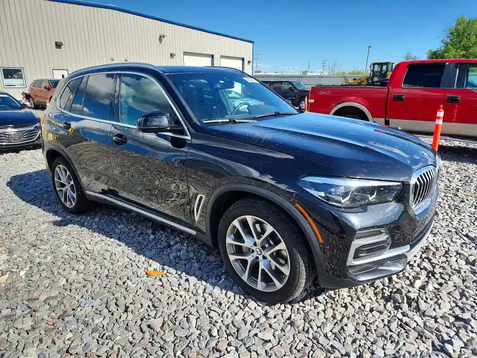 5UXCR6C0XP9R85140 2023 BMW X5-3