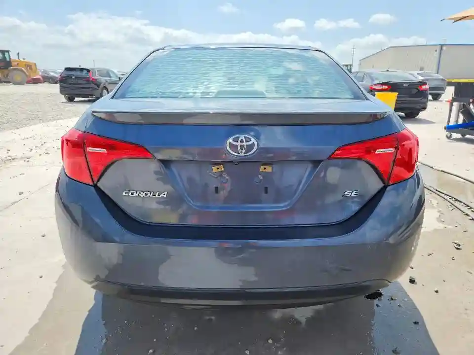 5YFBURHE5JP816565 2018 TOYOTA COROLLA-5