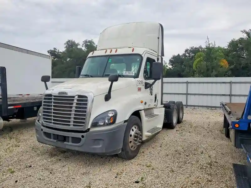 1FUJGEDRXHLHM7522 2017 FREIGHTLINER ALL OTHER-1