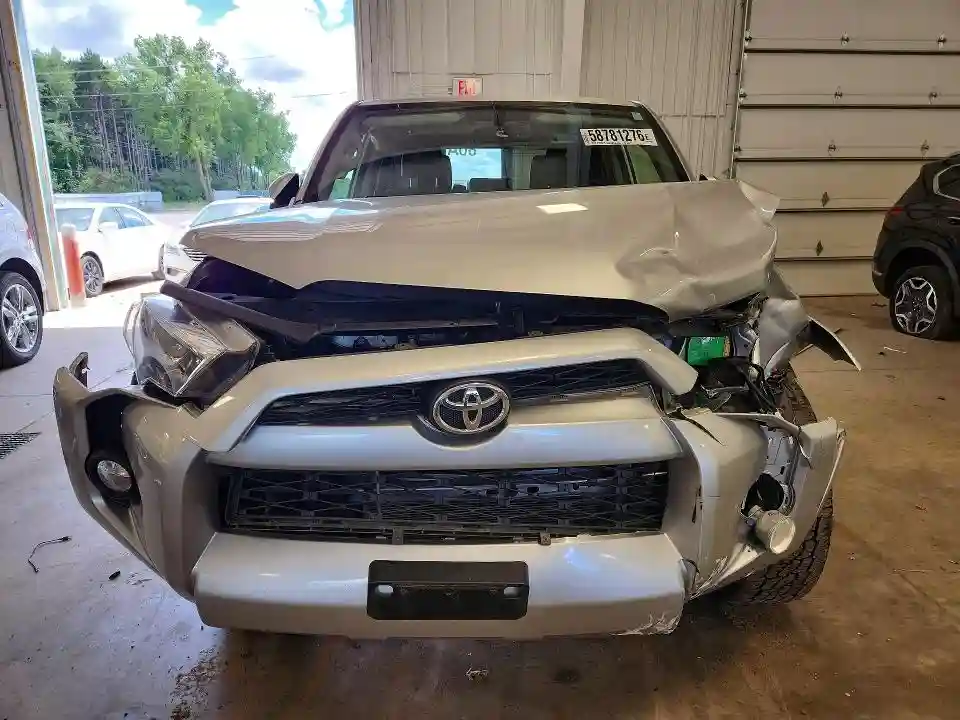 JTEBU5JR1H5455201 2017 TOYOTA 4RUNNER-4