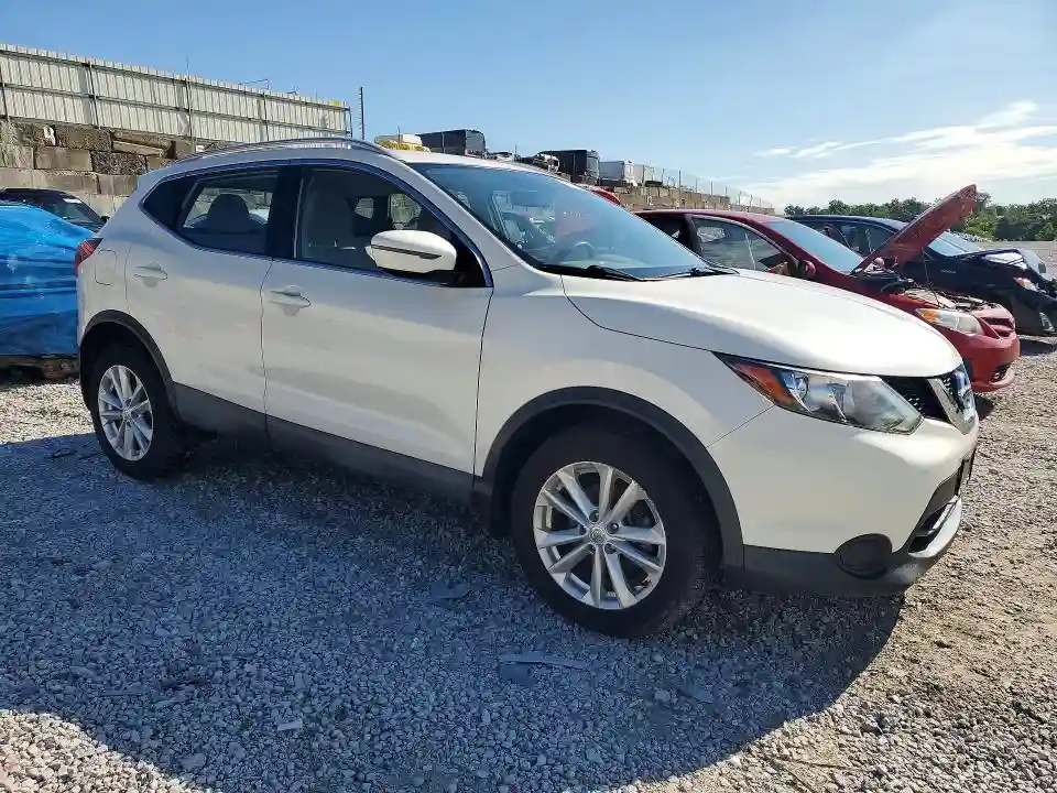JN1BJ1CRXHW101130 2017 NISSAN ROGUE-3