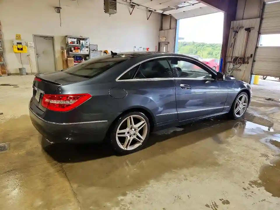 WDDKJ5KB7DF219810 2013 MERCEDES-BENZ E-CLASS-2