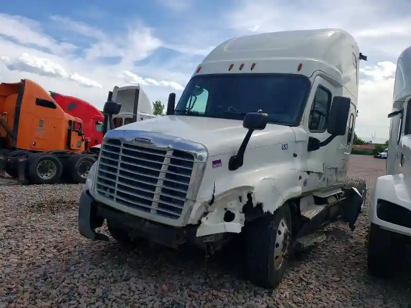 1FUJGLBG4FLGL1283 2015 FREIGHTLINER ALL OTHER-1