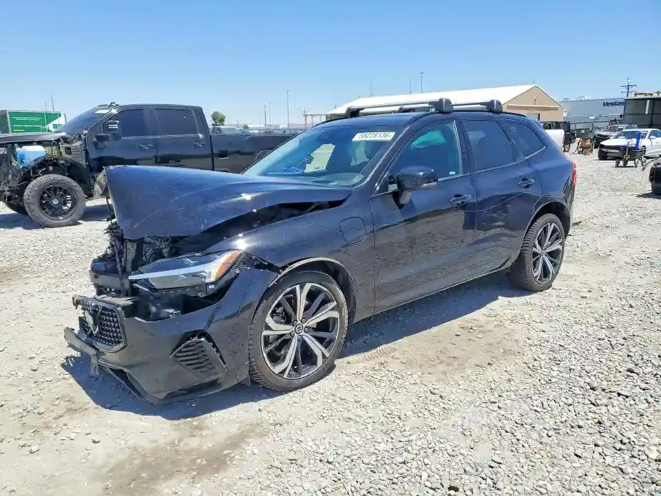 YV4H60RM2S1050464 2025 VOLVO XC60-0