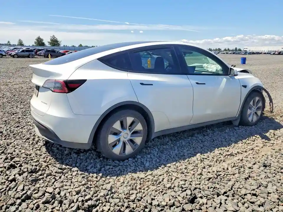 7SAYGDEEXPF842501 2023 TESLA MODEL Y-2