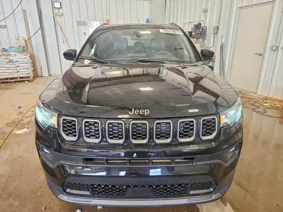3C4NJDBN6TT180031 2026 JEEP COMPASS-4