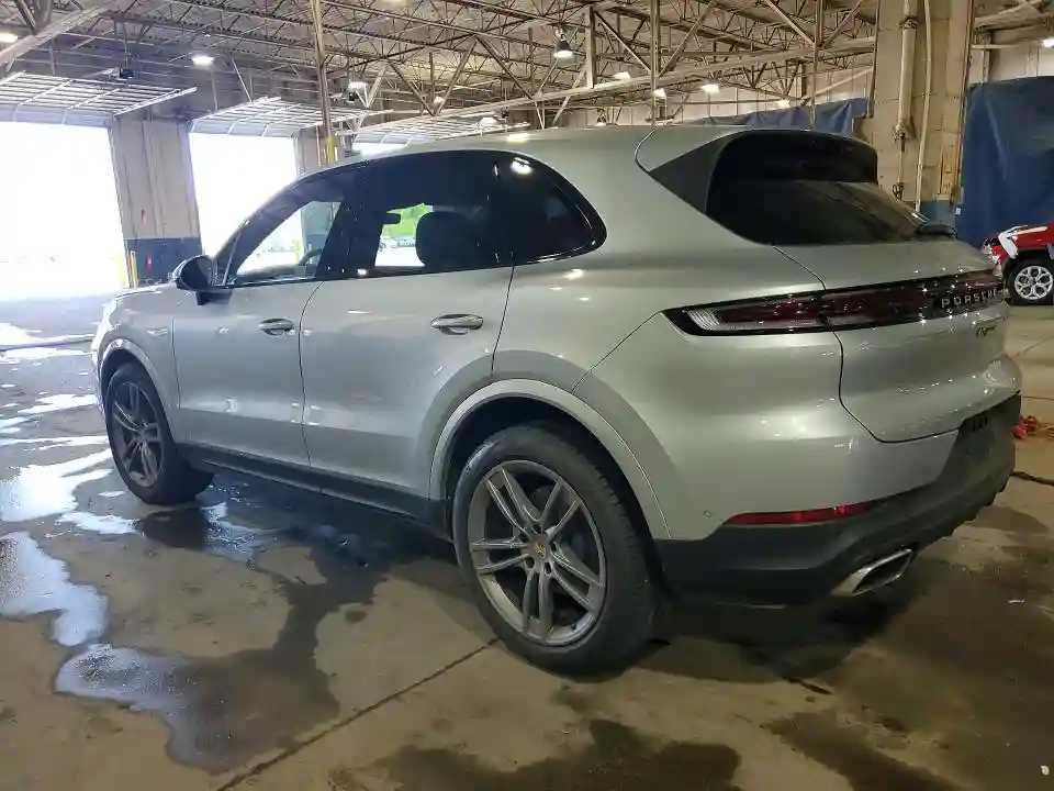 WP1AA2AY5TDA00802 2026 PORSCHE CAYENNE-1