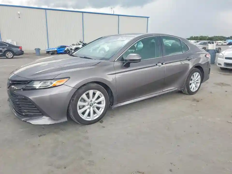 4T1B11HK4JU141399 2018 TOYOTA CAMRY-0