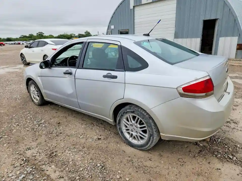 1FAHP3FN6AW155076 2010 FORD FOCUS-1