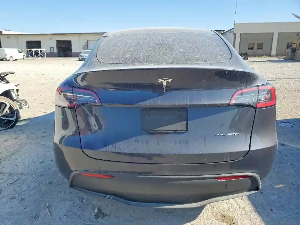 7SAYGDEE0RF195836 2024 TESLA MODEL Y-5