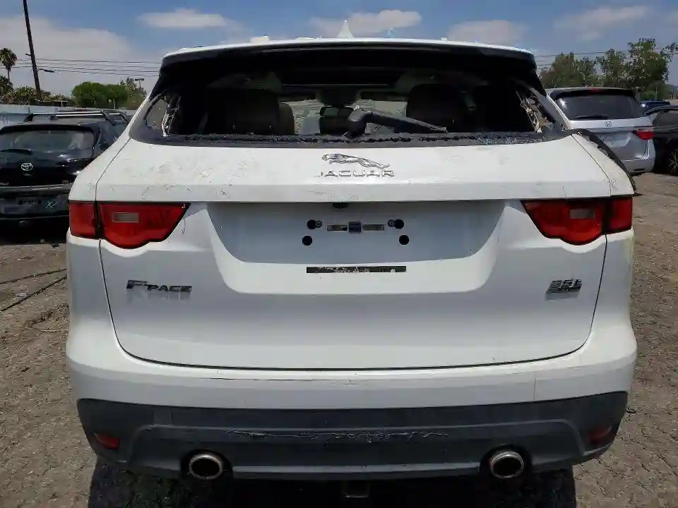 SADCJ2BV9HA493007 2017 JAGUAR F-PACE-5