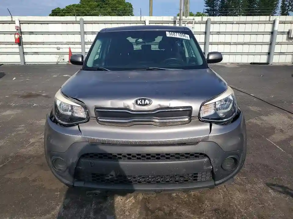 KNDJN2A29J7505044 2018 KIA SOUL-4