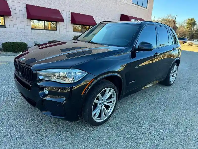 5UXKR6C55J0U15260 2018 BMW X5-0