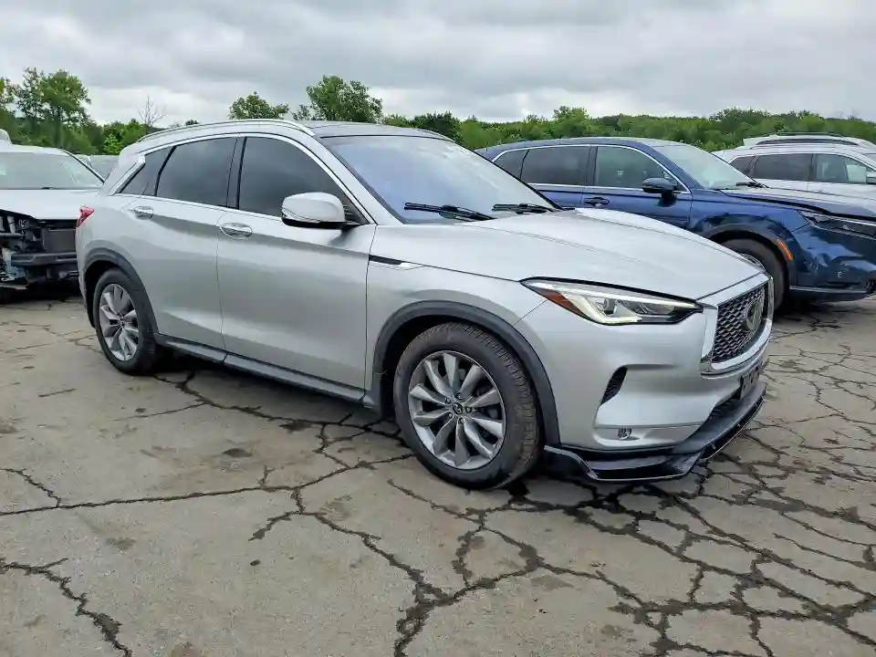 3PCAJ5M34KF136509 2019 INFINITI QX50-3