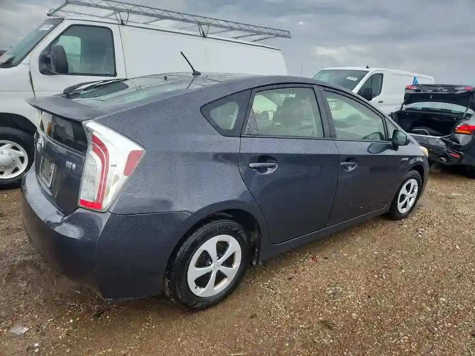 JTDKN3DU3C1537310 2012 TOYOTA PRIUS-2