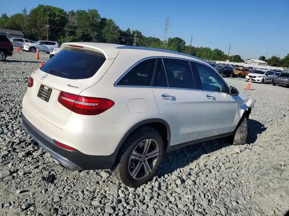 WDC0G4KB9JV015743 2018 MERCEDES-BENZ GLC-CLASS-2