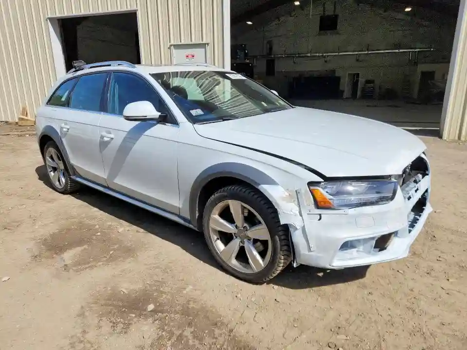 WA1UFAFL6EA131856 2014 AUDI A4-3