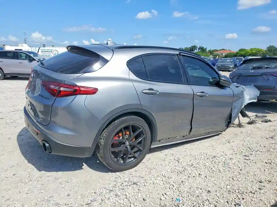 ZASPAJAN6L7C75483 2020 ALFA ROMEO STELVIO-2