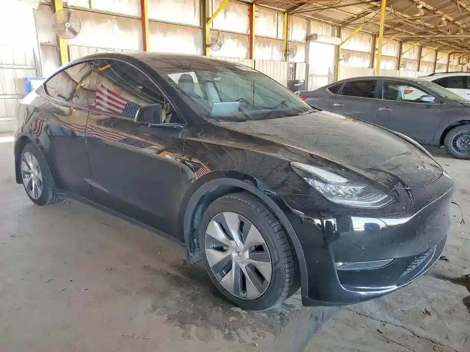 7SAYGDEEXNF369616 2022 TESLA MODEL Y-3