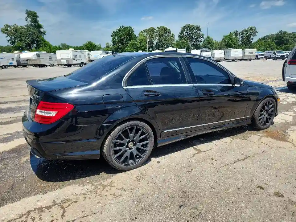 WDDGF8AB2DR297226 2013 MERCEDES-BENZ C-CLASS-2