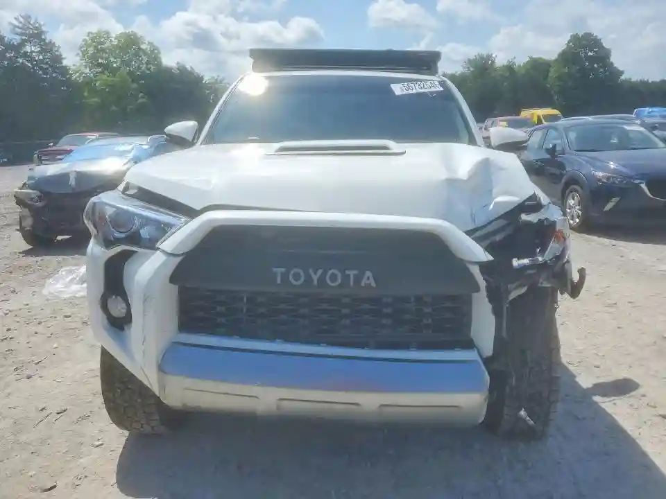 JTEBU5JR4K5728204 2019 TOYOTA 4RUNNER-4