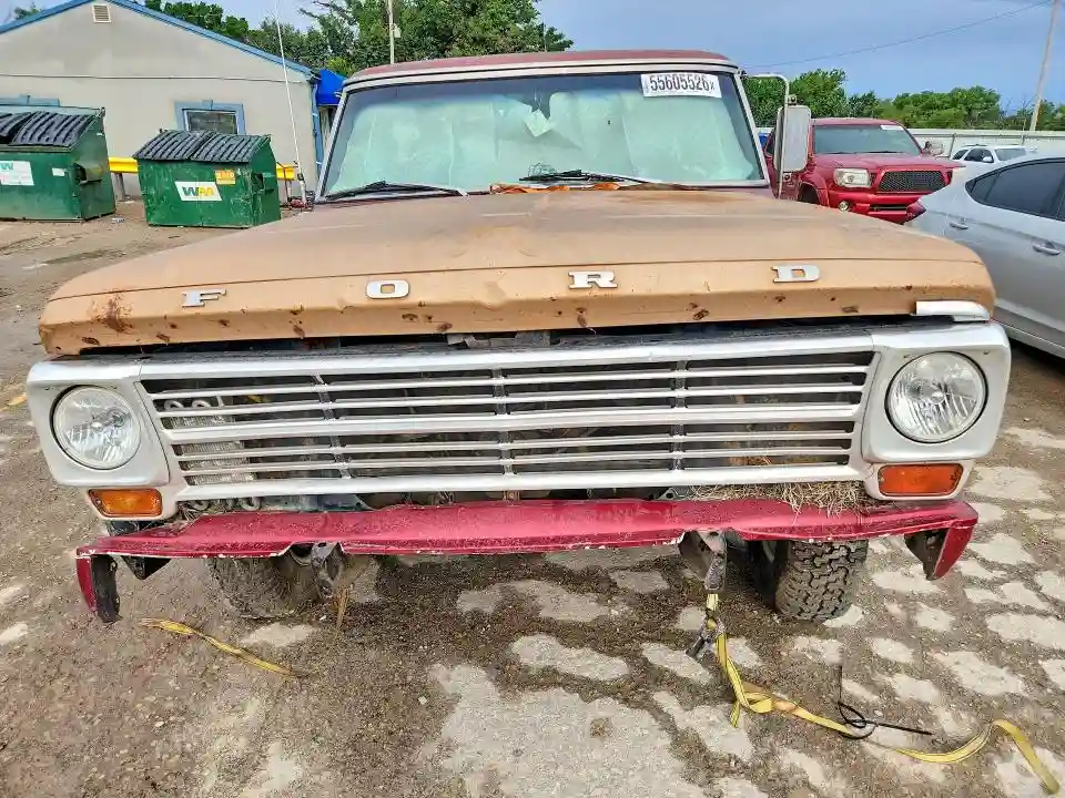 F10YRB16704000000 1967 FORD F100-4