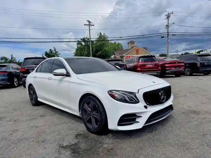 WDDZF4JB8JA371390 2018 MERCEDES-BENZ E-CLASS-0