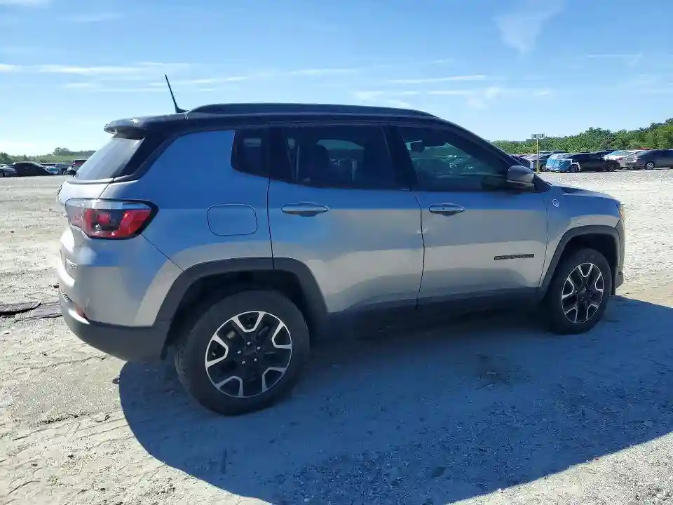 3C4NJDDB1LT170705 2020 JEEP COMPASS-2