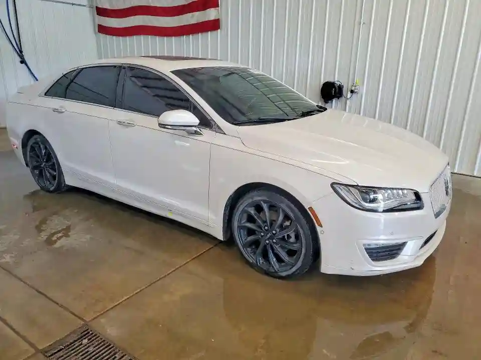3LN6L5F91LR617105 2020 LINCOLN MKZ-3