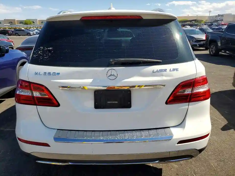 4JGDA5JBXFA618825 2015 MERCEDES-BENZ M-CLASS-5