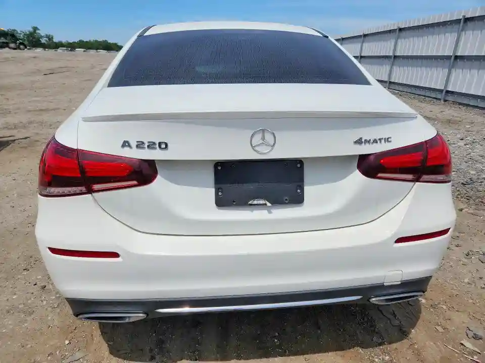 WDD3G4FB9KW002697 2019 MERCEDES-BENZ A-CLASS-5