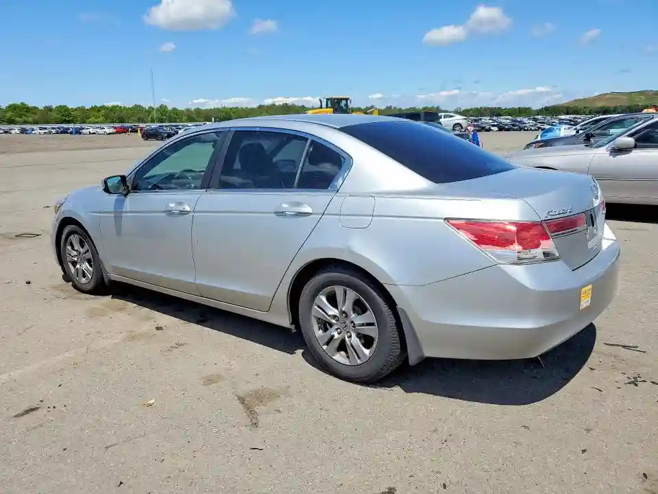 1HGCP2F6XCA083243 2012 HONDA ACCORD-1