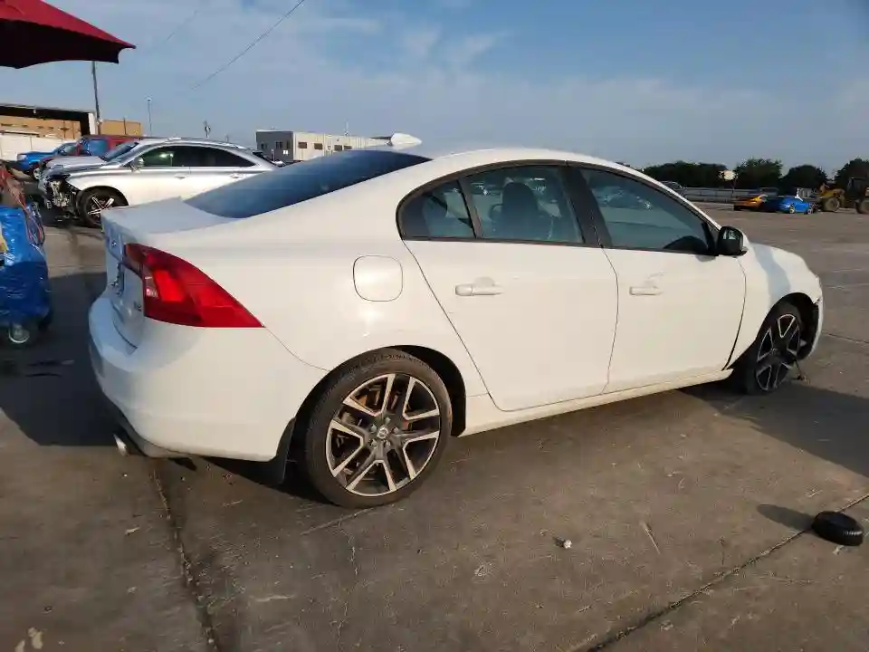YV126MFL5J2452798 2018 VOLVO S60-2