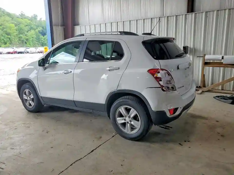3GNCJPSB7HL257647 2017 CHEVROLET TRAX-1